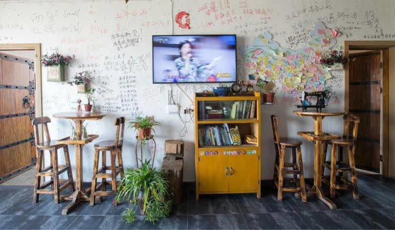 Zerg Backpackers Youth Hostel 西安市 エクステリア 写真
